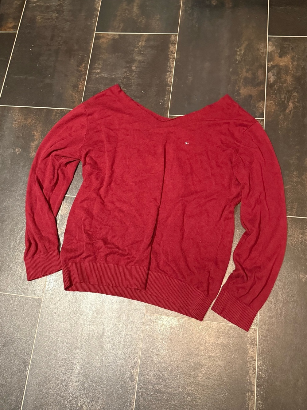 Red Tommy Hilfiger 100% Cotton Women’s Sweater With Scoop Neck